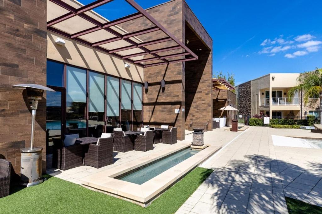 4 Bedroom- 4,5 Bathroom Magic Village 7603 Rd ออร์ลันโด ภายนอก รูปภาพ
